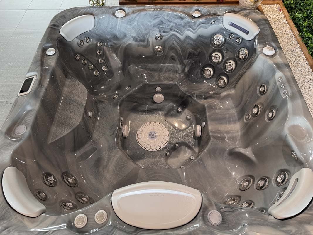 Hydropool 728 udendørs spa